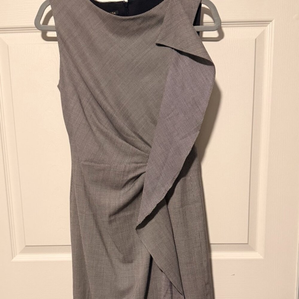 Escada Bateau Neckline Knee-Length Dress 40
